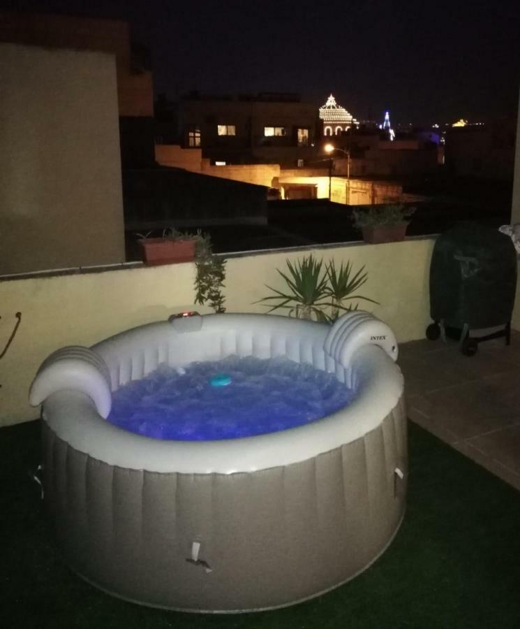Studio Apartment With Private Terrace, Jacuzzi & Views Mosta Ngoại thất bức ảnh