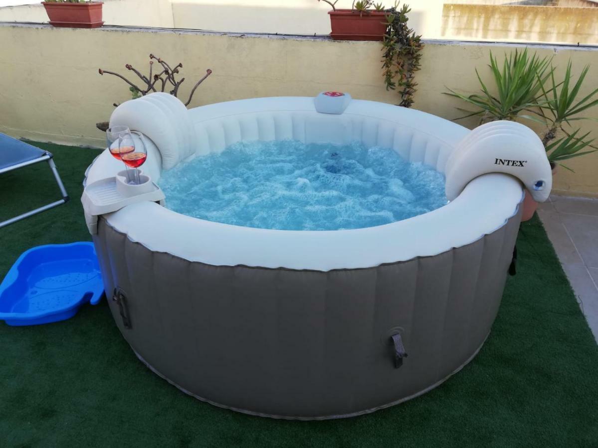 Studio Apartment With Private Terrace, Jacuzzi & Views Mosta Ngoại thất bức ảnh